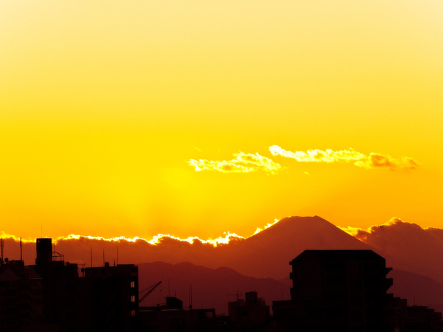 E1072337_retouch_tech001_1280x960.jpg