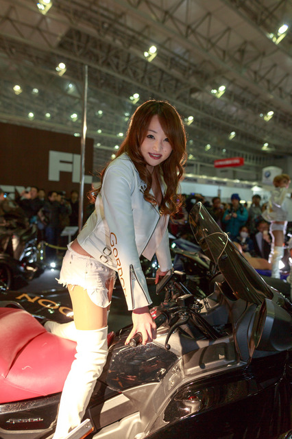 5D3_2451_CameraRAW_2048.jpg