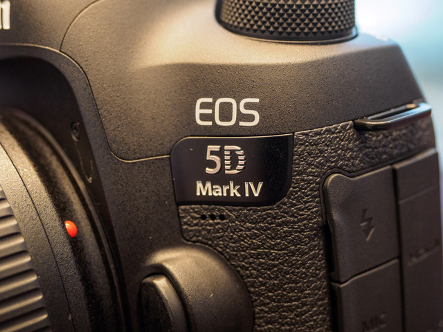 M9048009_CameraRAW_2048.jpg