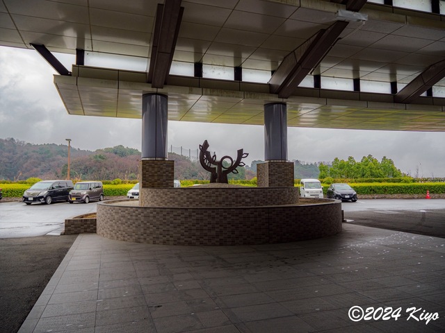 O1201931_CameraRAW2_signed.jpg