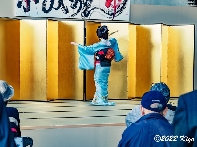 EB202515-ORF_DxO_DeepPRIME_CameraRAW_signed.jpg