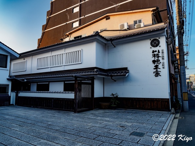 EB202615-ORF_DxO_DeepPRIME_CameraRAW_signed.jpg