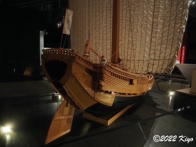 O3260406_signed.jpg