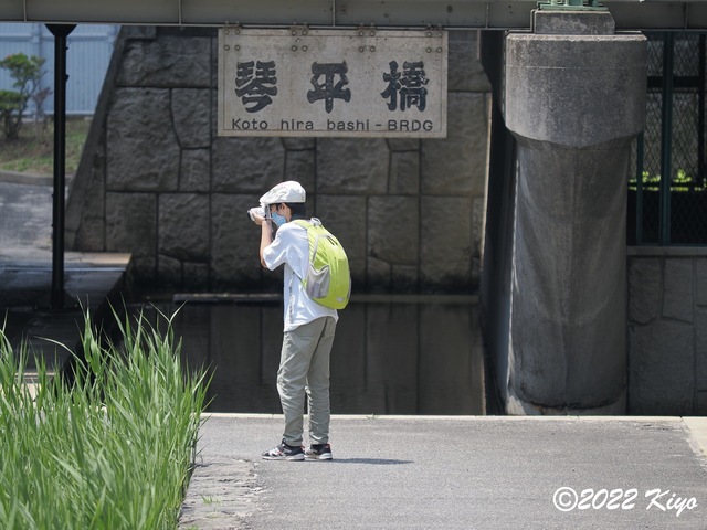 O5051430_signed.jpg